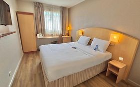 Kyriad Hotel Montpellier Centre Antigone